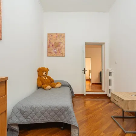 Apartment Rovi Garden House *